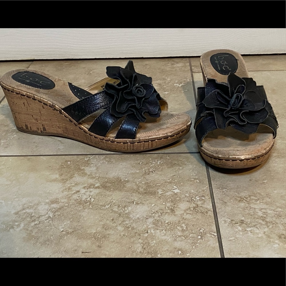 ⭐️B.O.C Black Floral Wedges⭐️